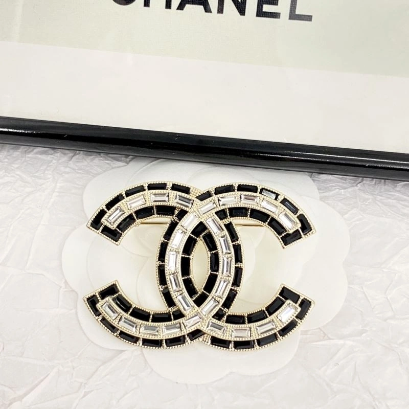 Chanel Brooches Packable 232350