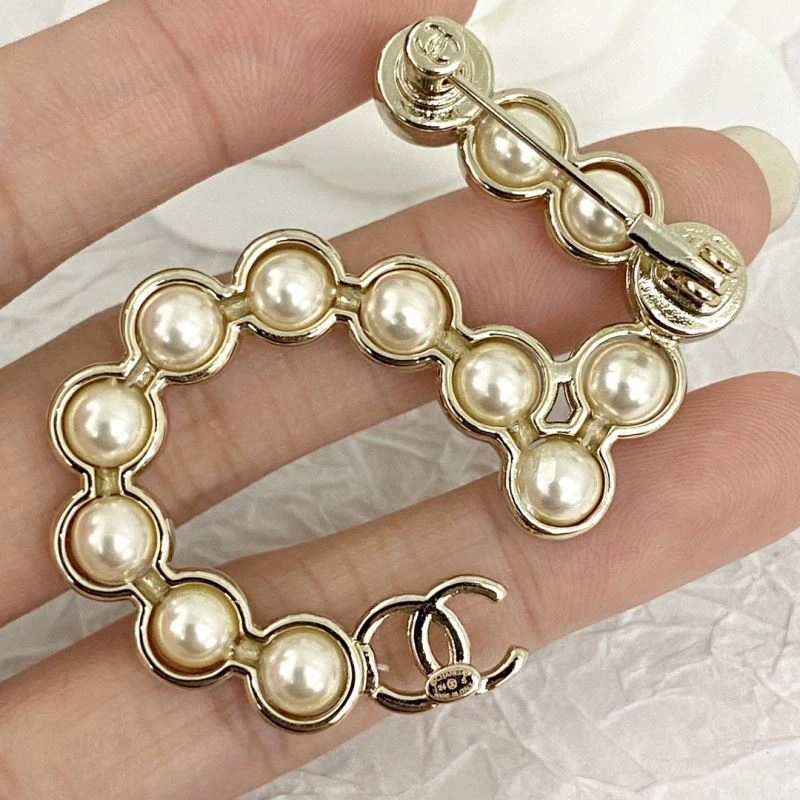 Chanel Brooches GoAnywhere 232370
