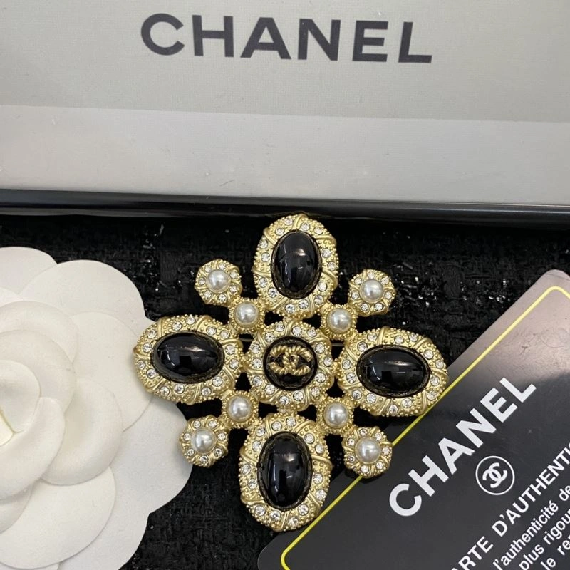 Bold Chanel Brooches 232430