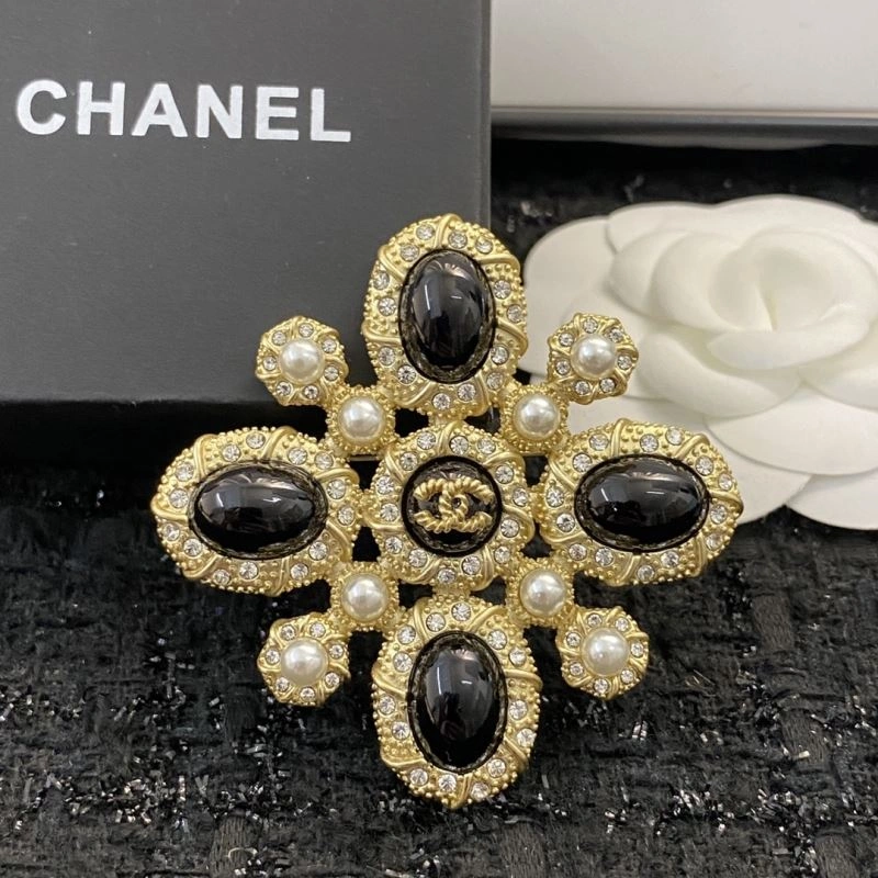 Bold Chanel Brooches 232430