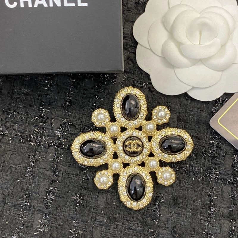 Bold Chanel Brooches 232430