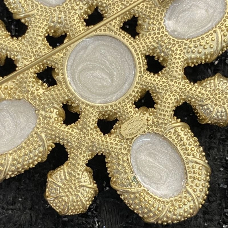 Bold Chanel Brooches 232430
