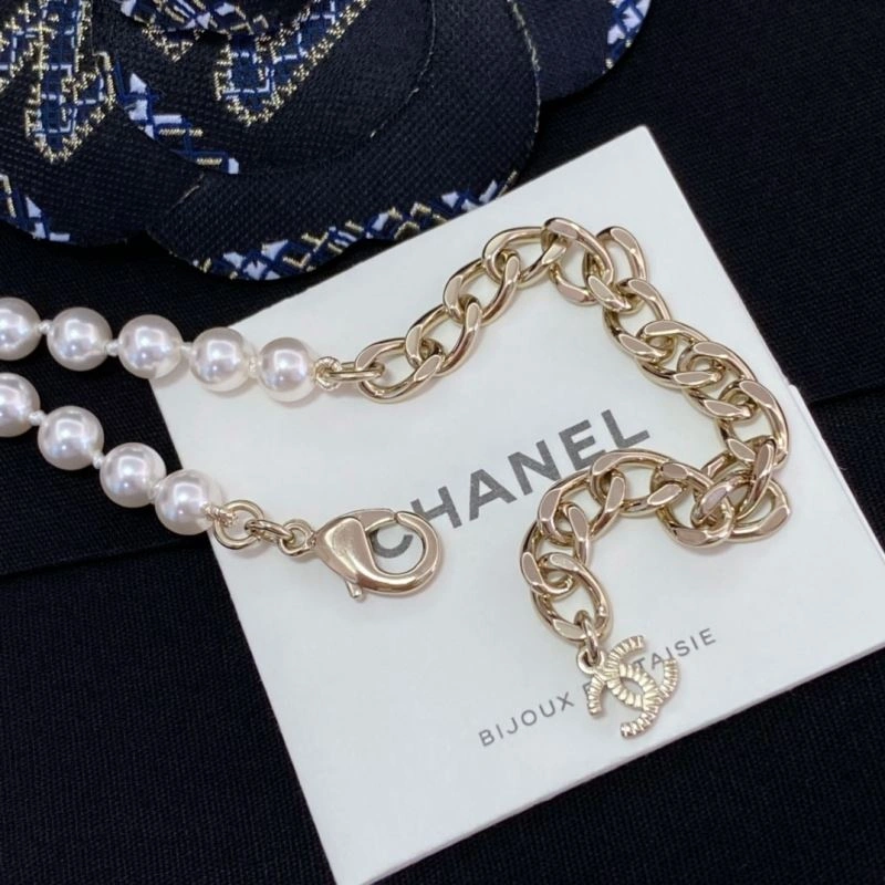 Chanel Brooches Lightweight 232333