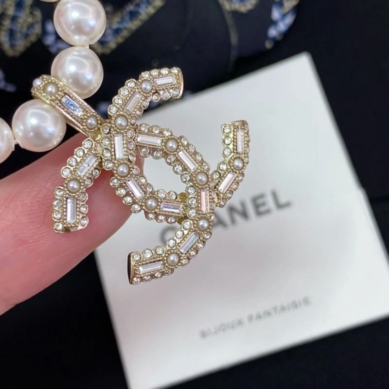 Chanel Brooches Lightweight 232333