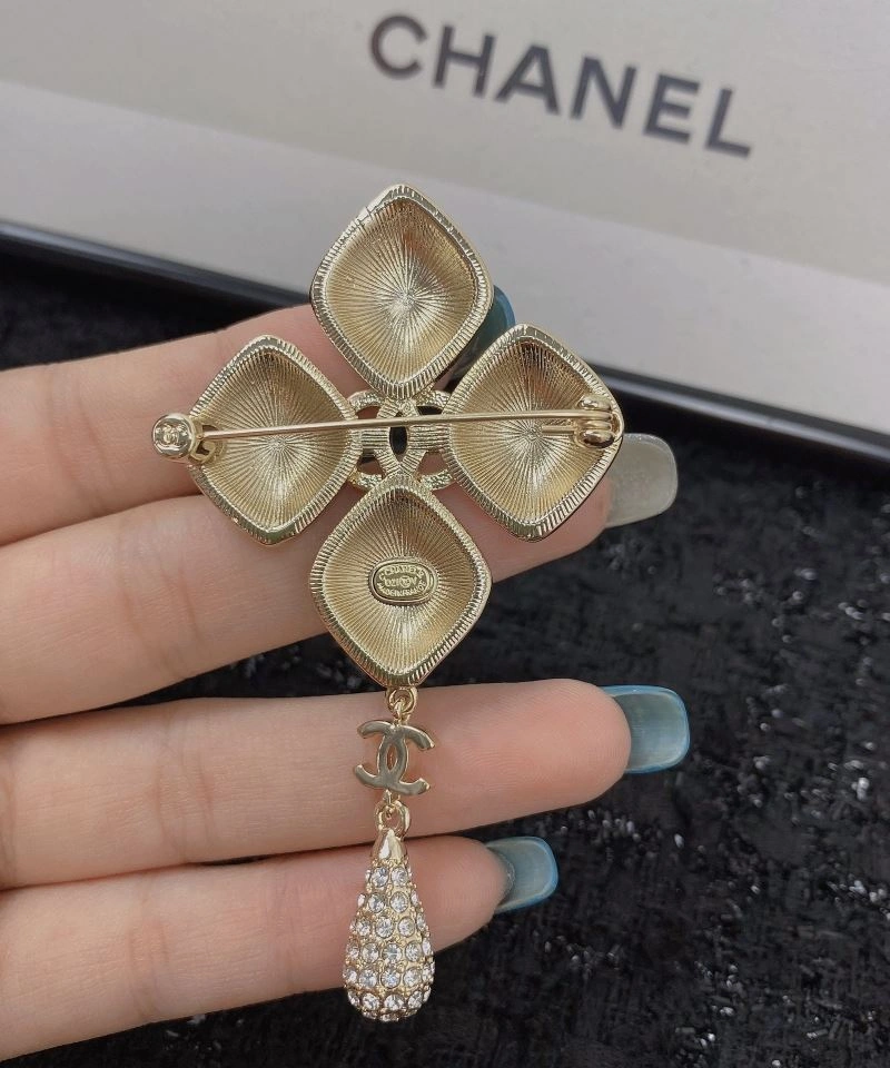 Chanel Brooches Flexible 232361