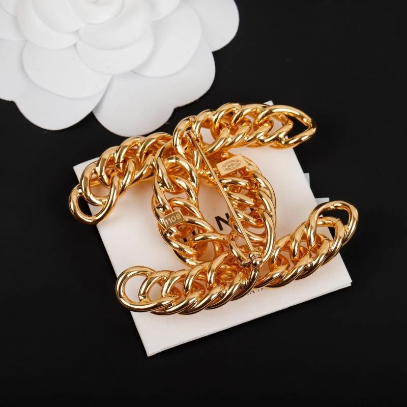 Refined Chanel Brooches 232321