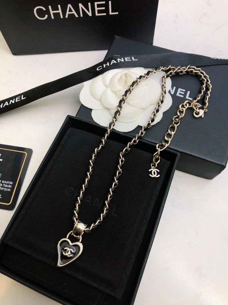 Chanel Brooches Breathable 232331
