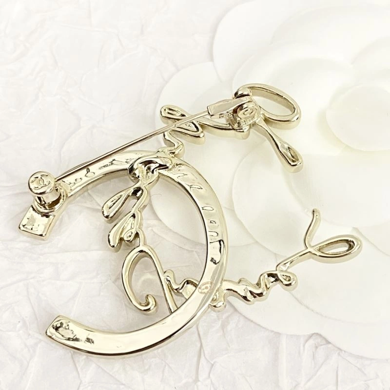 Chanel Brooches BestValue 232313
