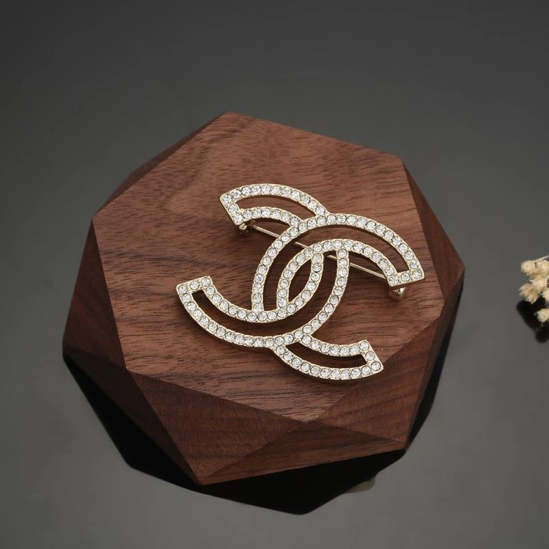 Chanel Brooches Lightweight 232335