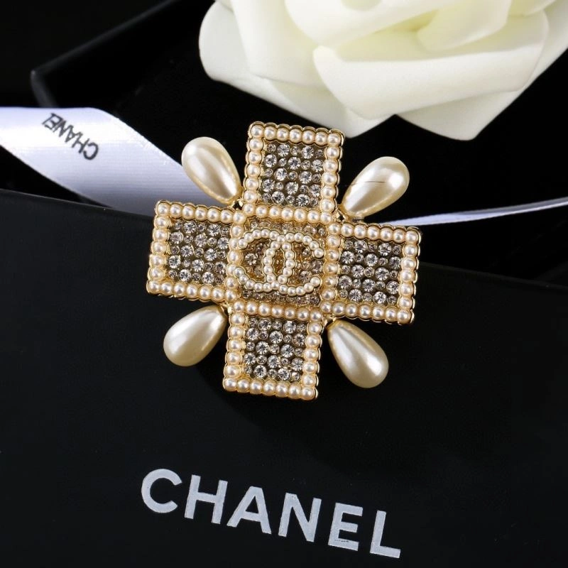Chanel Brooches HighQuality 231922