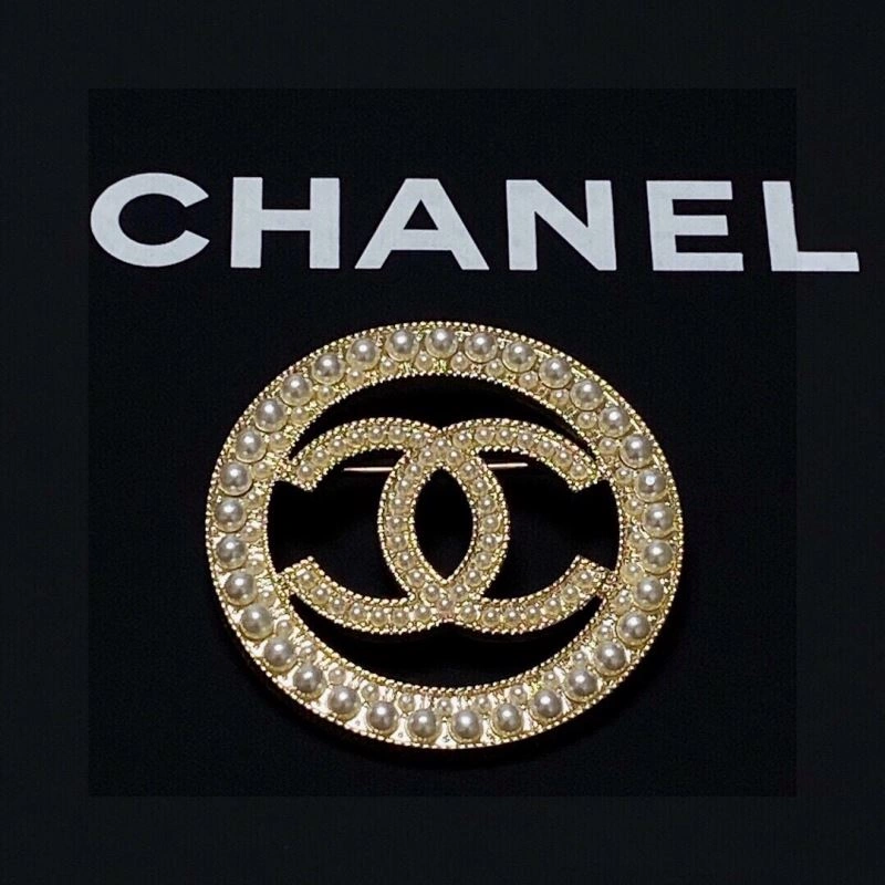 Chanel Brooches SmoothTexture 231970