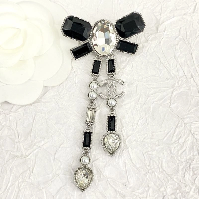 Popular Chanel Brooches 231966