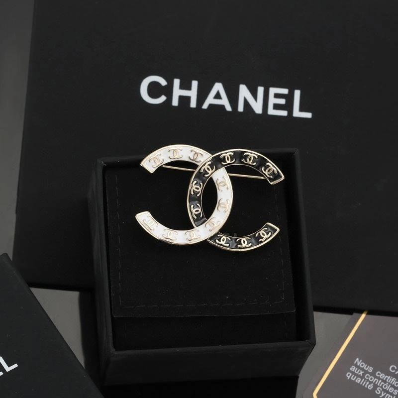 Chanel Brooches Premium 231942