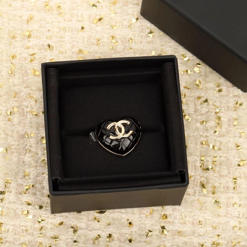 Chanel Brooches Compact 231907