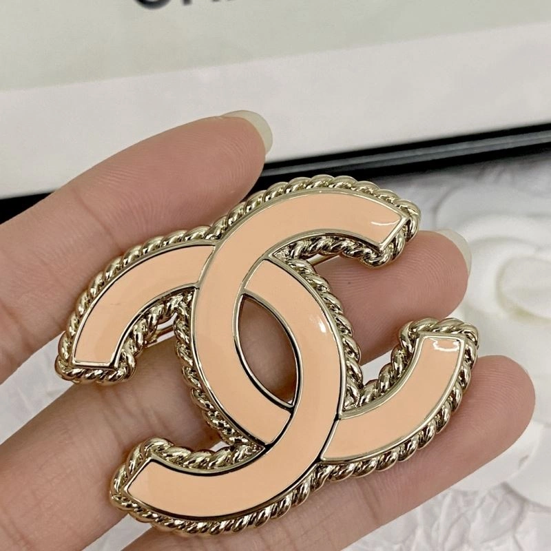 Reliable Chanel Brooches 231918