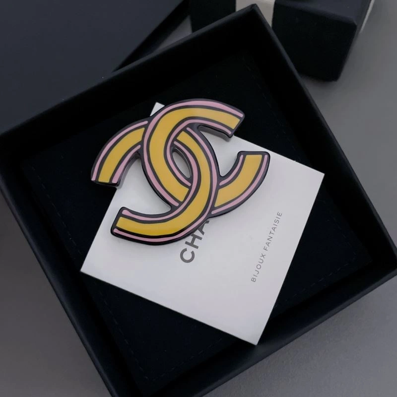 WeatherProof Chanel Brooches 231902