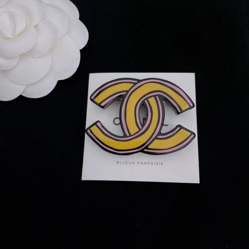 WeatherProof Chanel Brooches 231902
