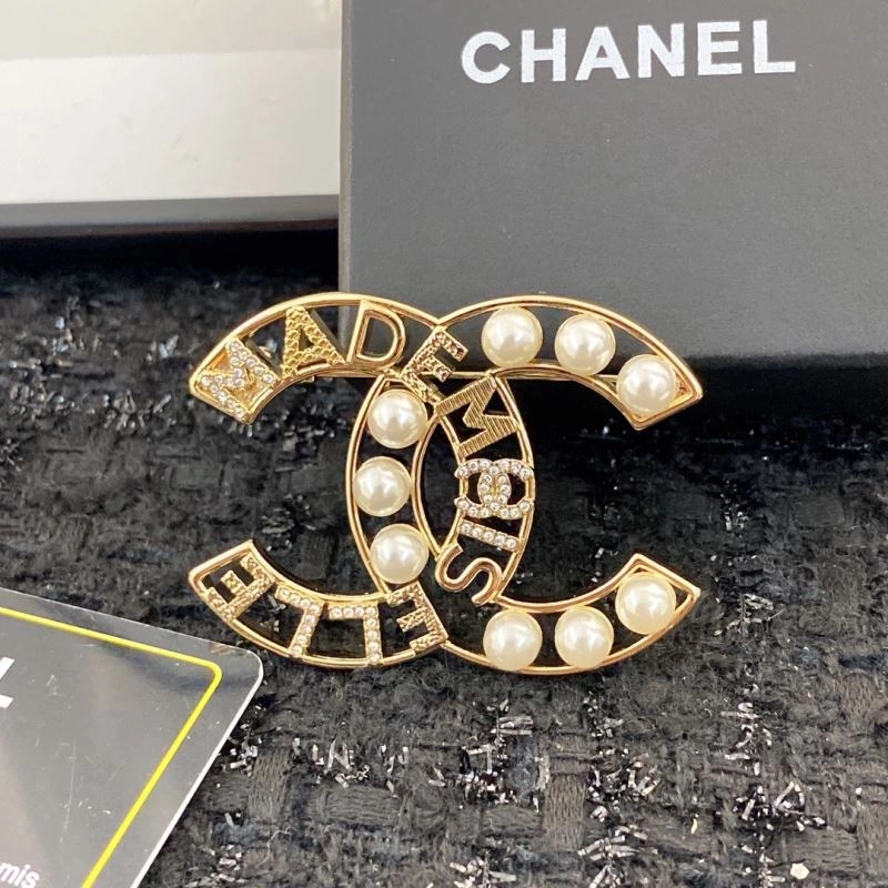 Chanel Brooches MultiPurpose 231884