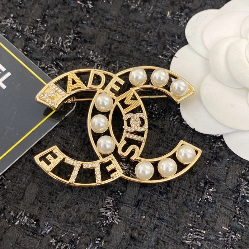 Chanel Brooches MultiPurpose 231884