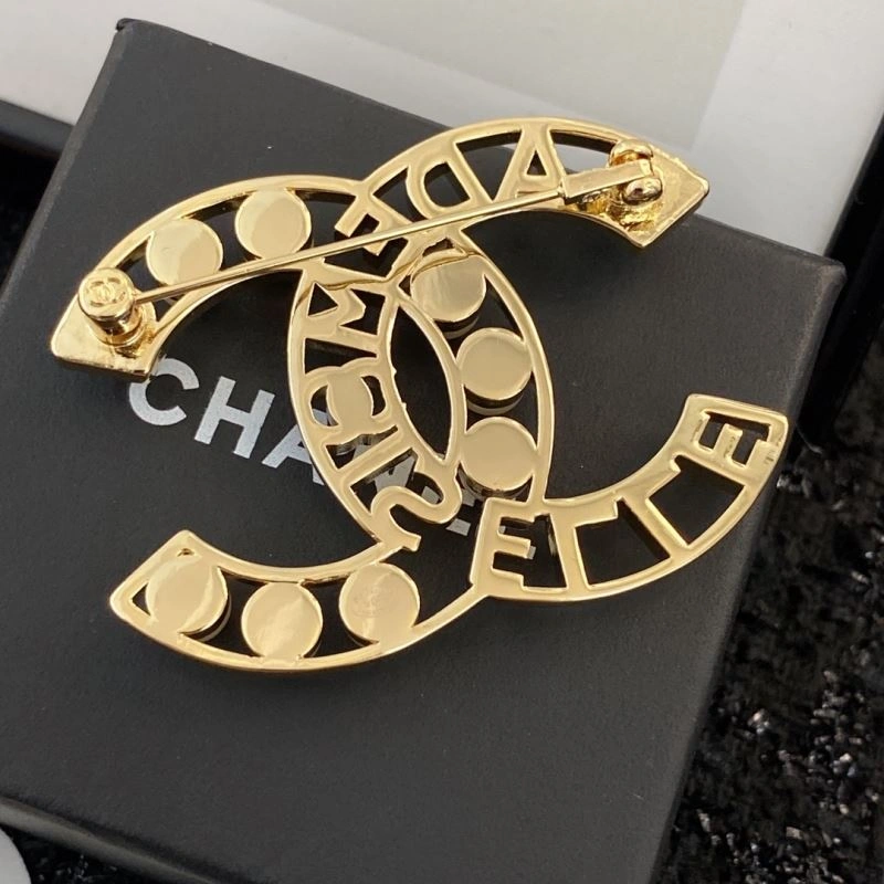 Chanel Brooches MultiPurpose 231884