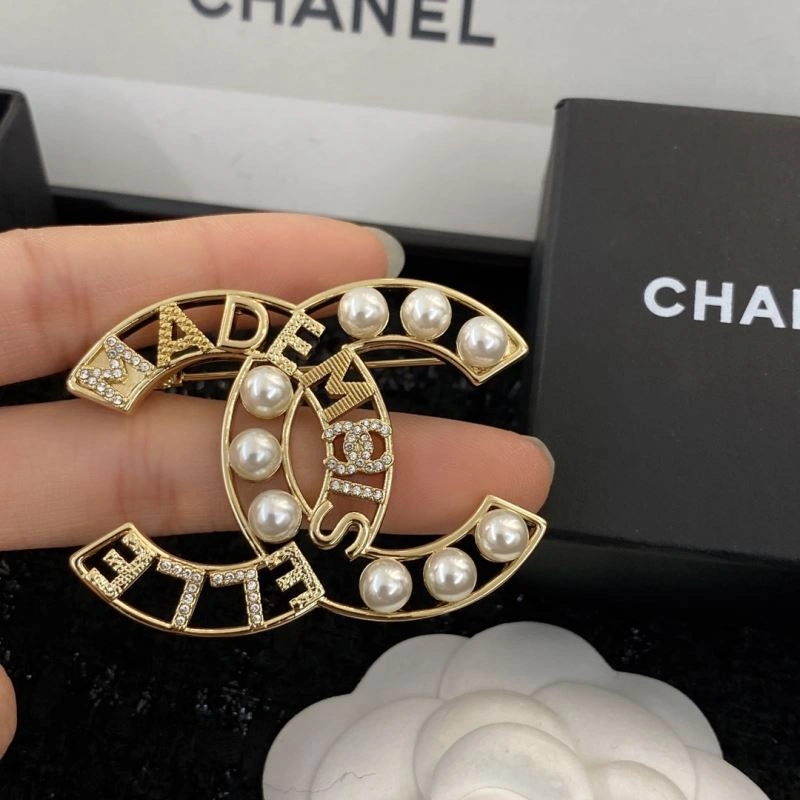 Chanel Brooches MultiPurpose 231884