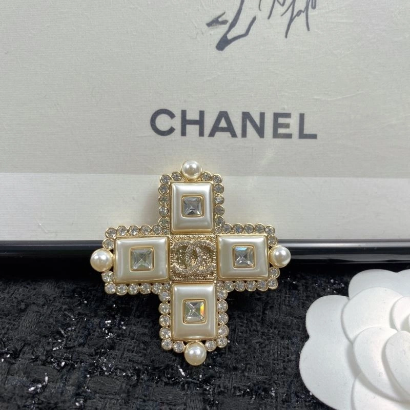 Chanel Brooches Comfortable 231879