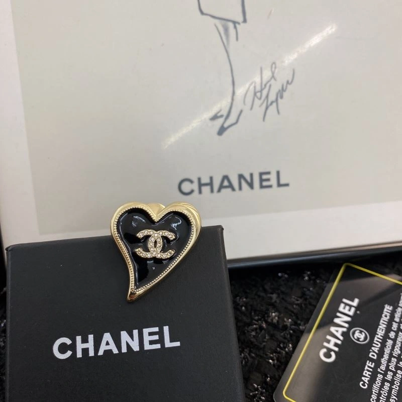 Chanel Brooches Stylish 231870