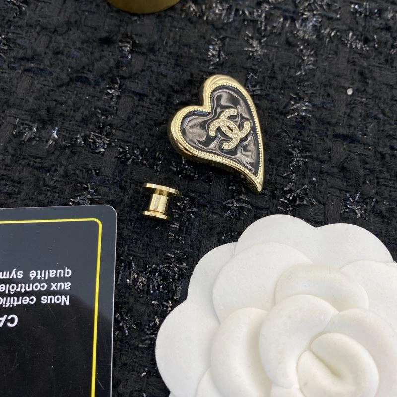 Chanel Brooches Stylish 231870