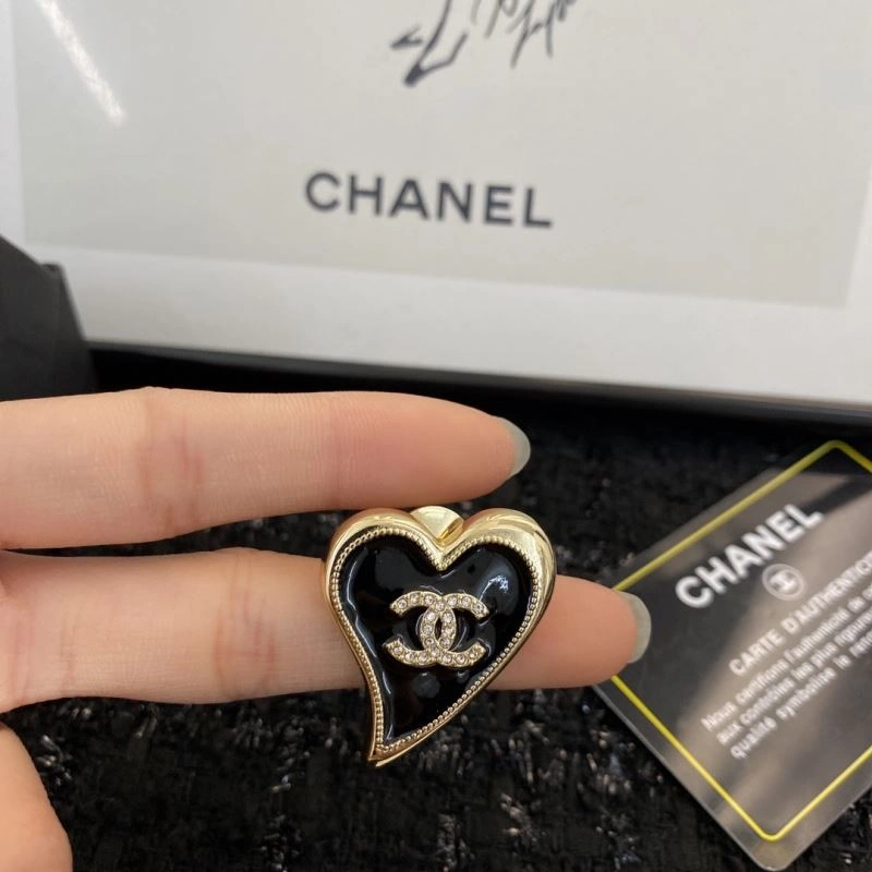 Chanel Brooches Stylish 231870