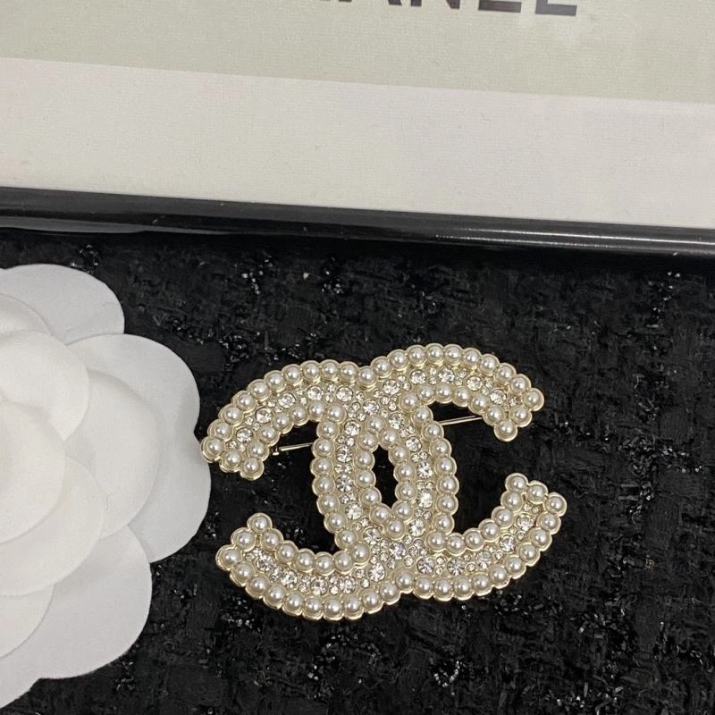 Chanel Brooches Breathable 231876