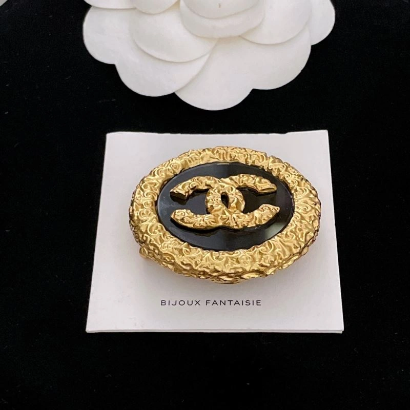 MoistureWicking Chanel Brooches 231880