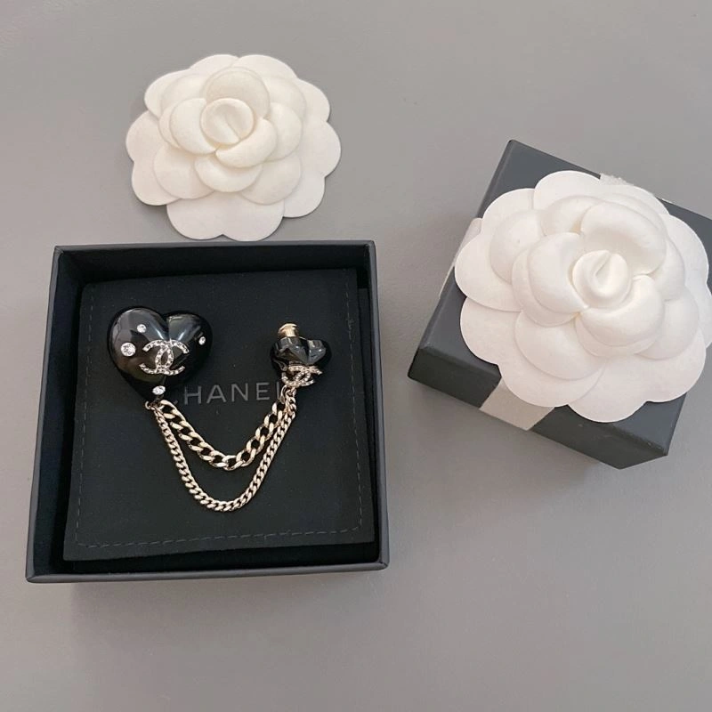 SunProtective Chanel Brooches 232029