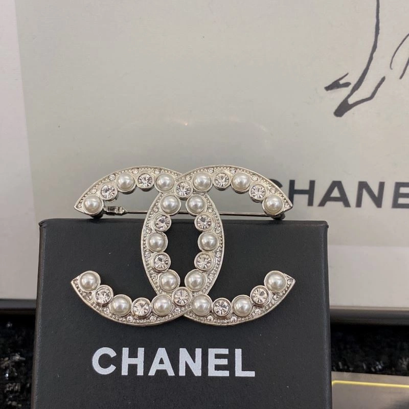 Chanel Brooches Durable 231889