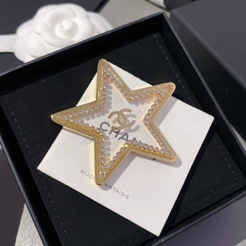 Chanel Brooches SmoothTexture 231896