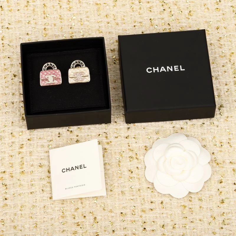 Chanel Brooches FashionForward 231861