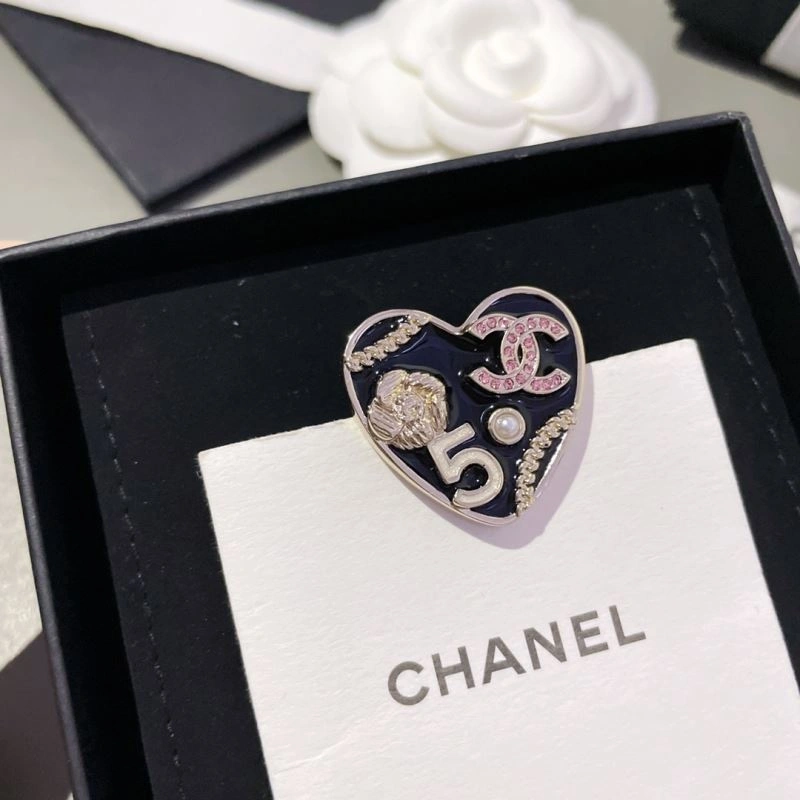 Functional Chanel Brooches 231854