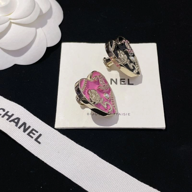 Functional Chanel Brooches 231854