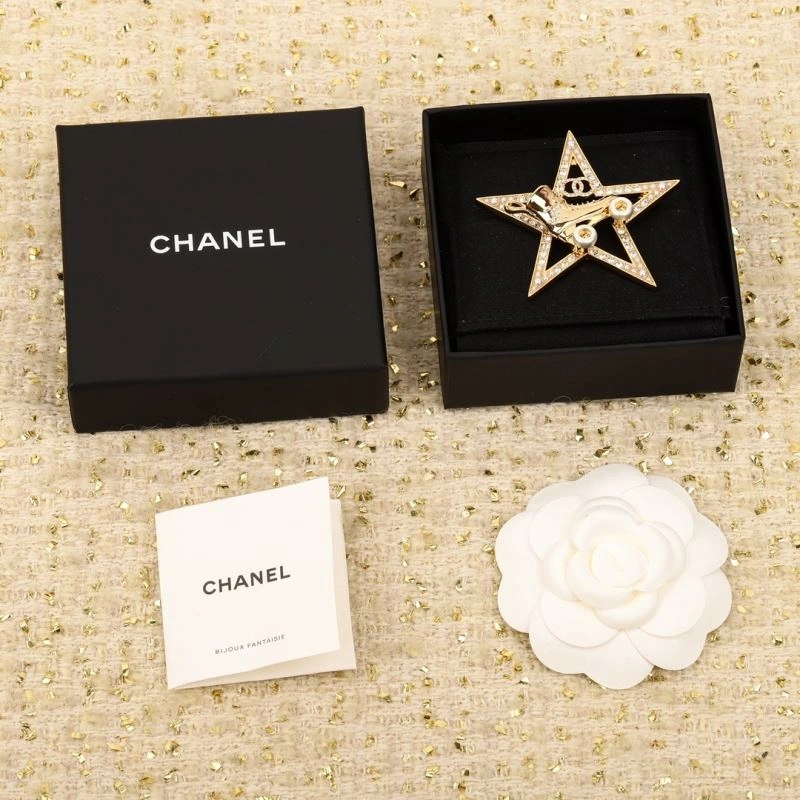 EasyMatch Chanel Brooches 231856