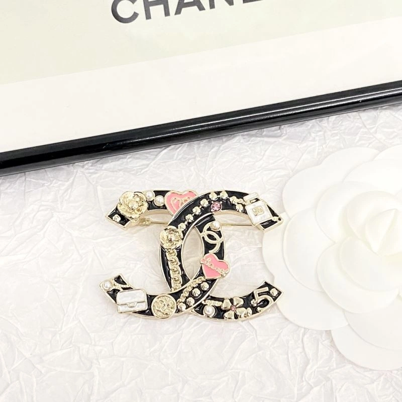HighPerformance Chanel Brooches 231868