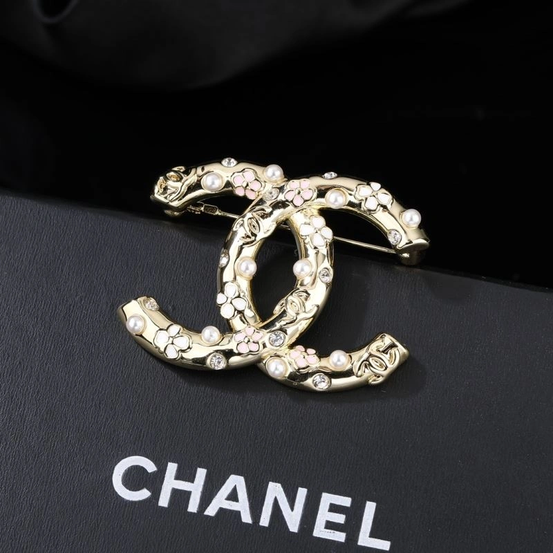 Original Chanel Brooches 230307