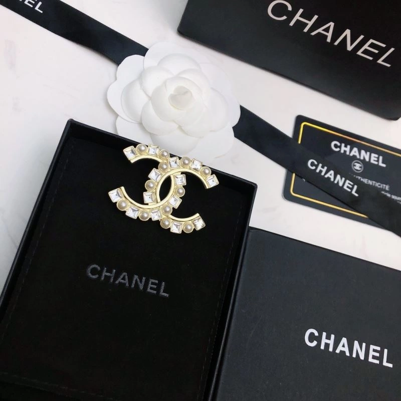 Chanel Brooches Casual 230308