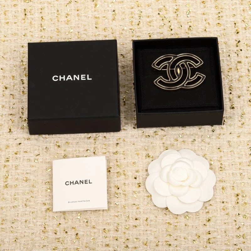 Chanel Brooches ModernLook 230304