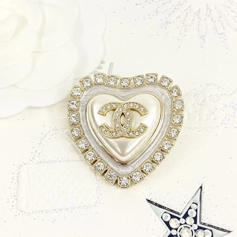 Packable Chanel Brooches 230267