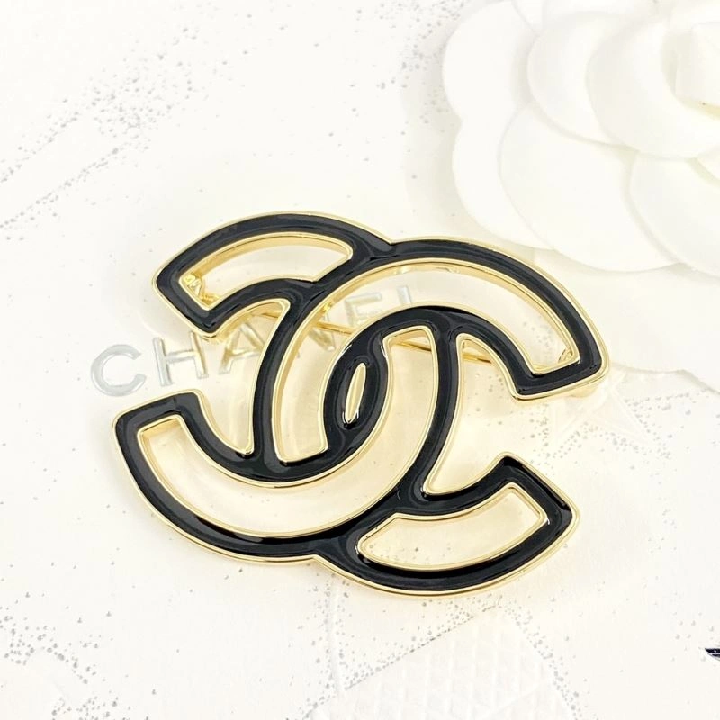 Classic Chanel Brooches 230283