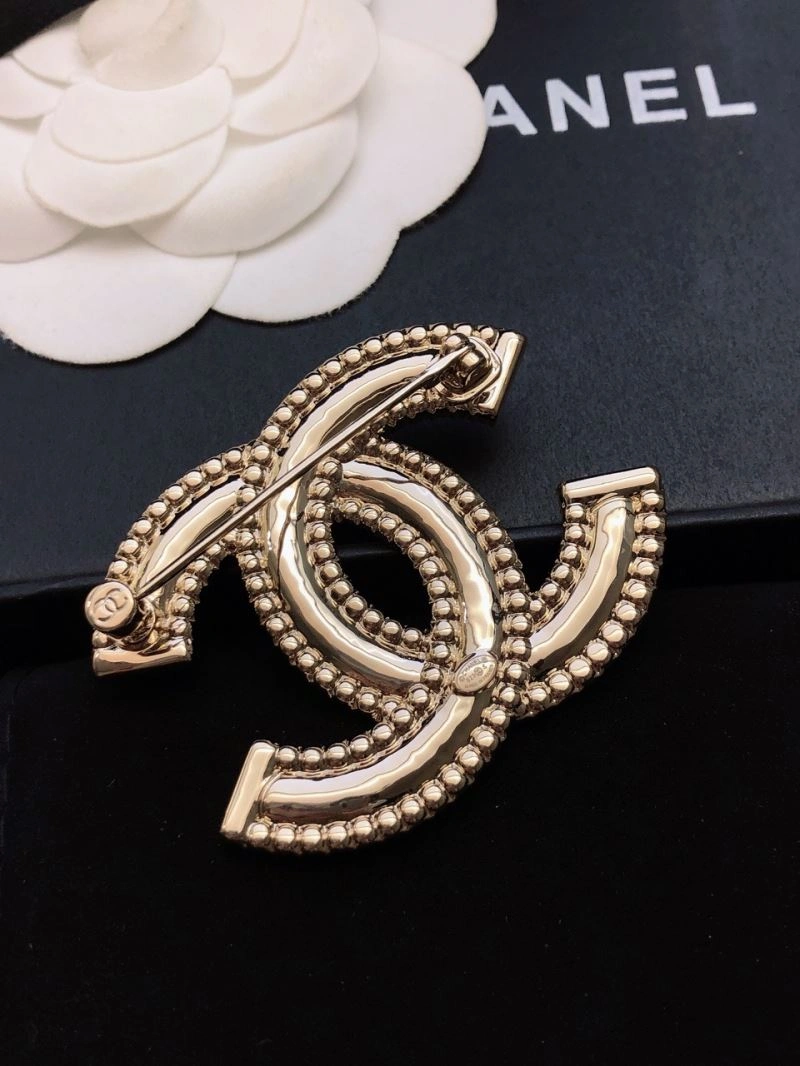 Chanel Brooches Functional 230242
