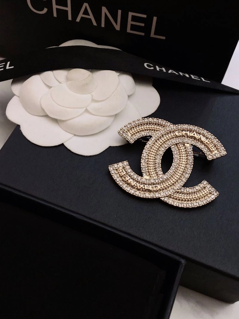 Chanel Brooches Functional 230242
