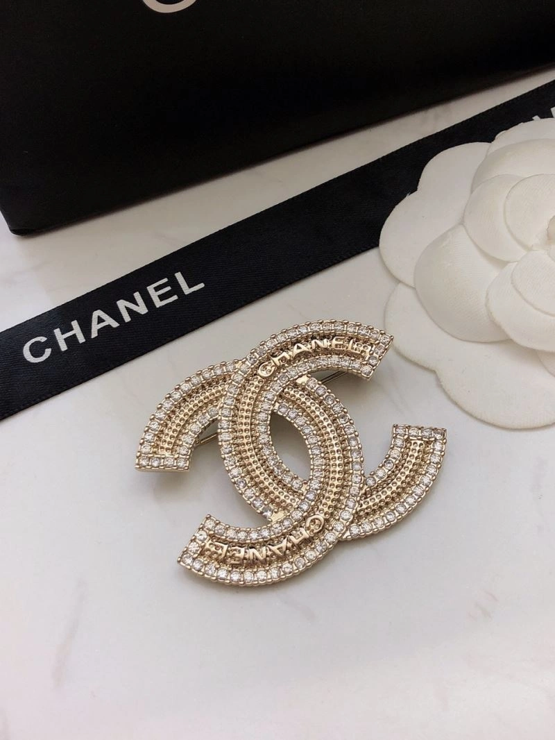 Chanel Brooches Functional 230242
