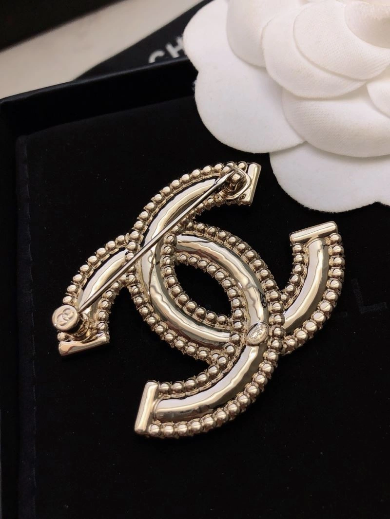 Chanel Brooches Functional 230242