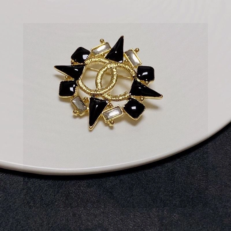 Sophisticated Chanel Brooches 230253