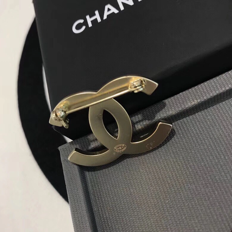 Chanel Brooches TechFriendly 230213